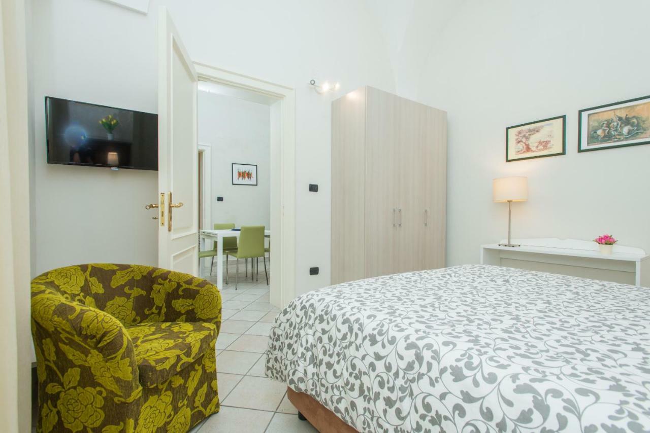 לצ'ה Il Garbino Suite And Apartment מראה חיצוני תמונה