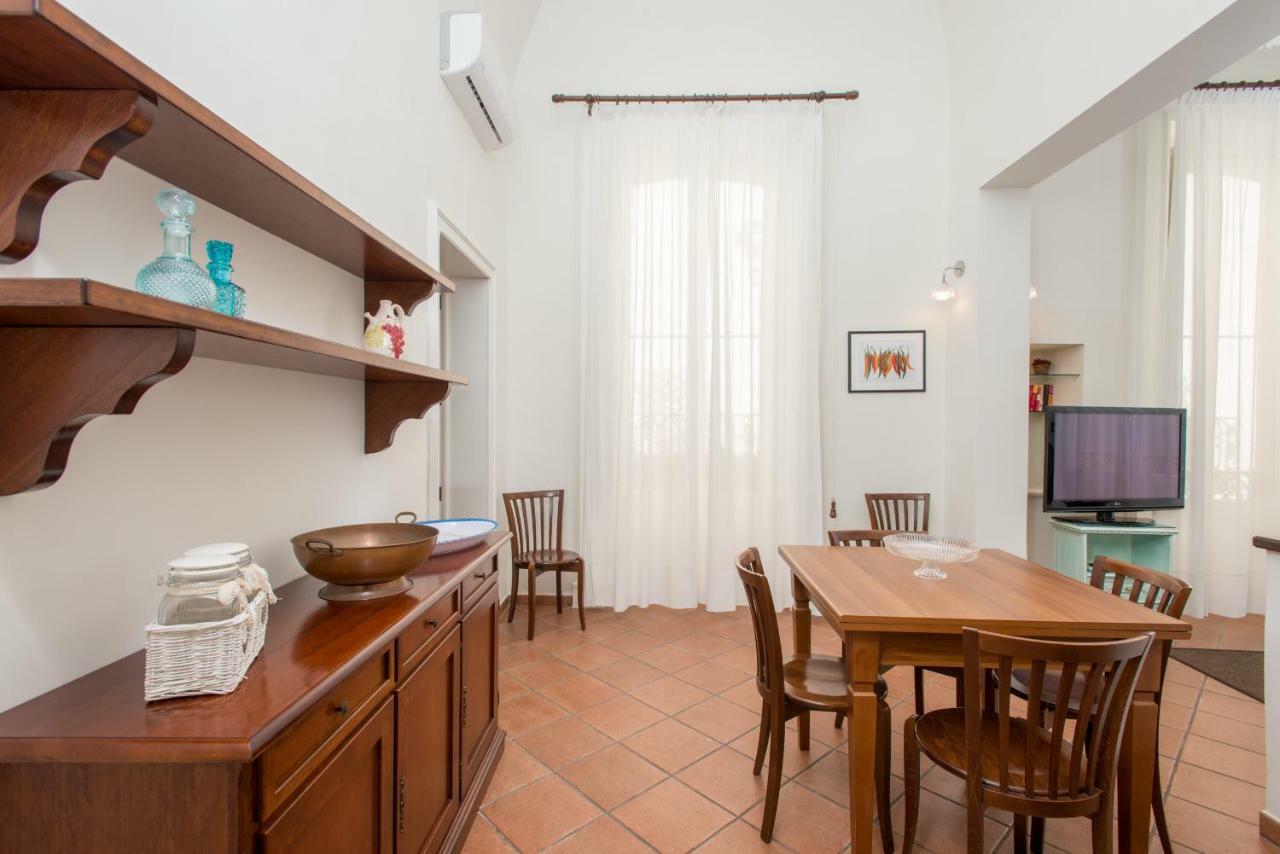 לצ'ה Il Garbino Suite And Apartment מראה חיצוני תמונה