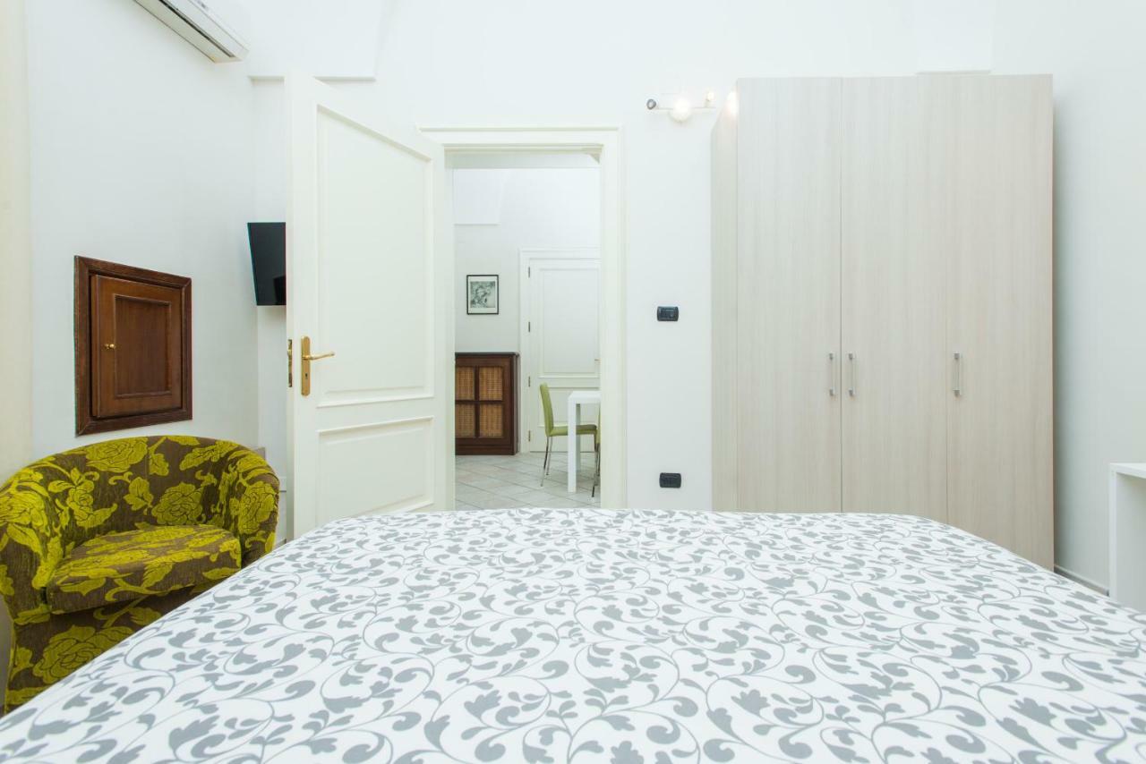 לצ'ה Il Garbino Suite And Apartment מראה חיצוני תמונה