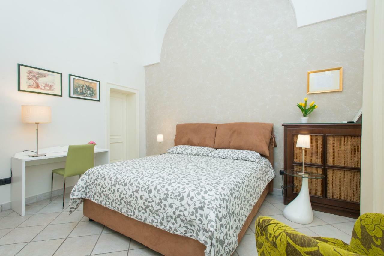 לצ'ה Il Garbino Suite And Apartment מראה חיצוני תמונה