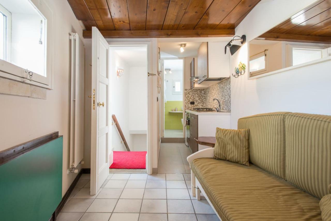 לצ'ה Il Garbino Suite And Apartment מראה חיצוני תמונה