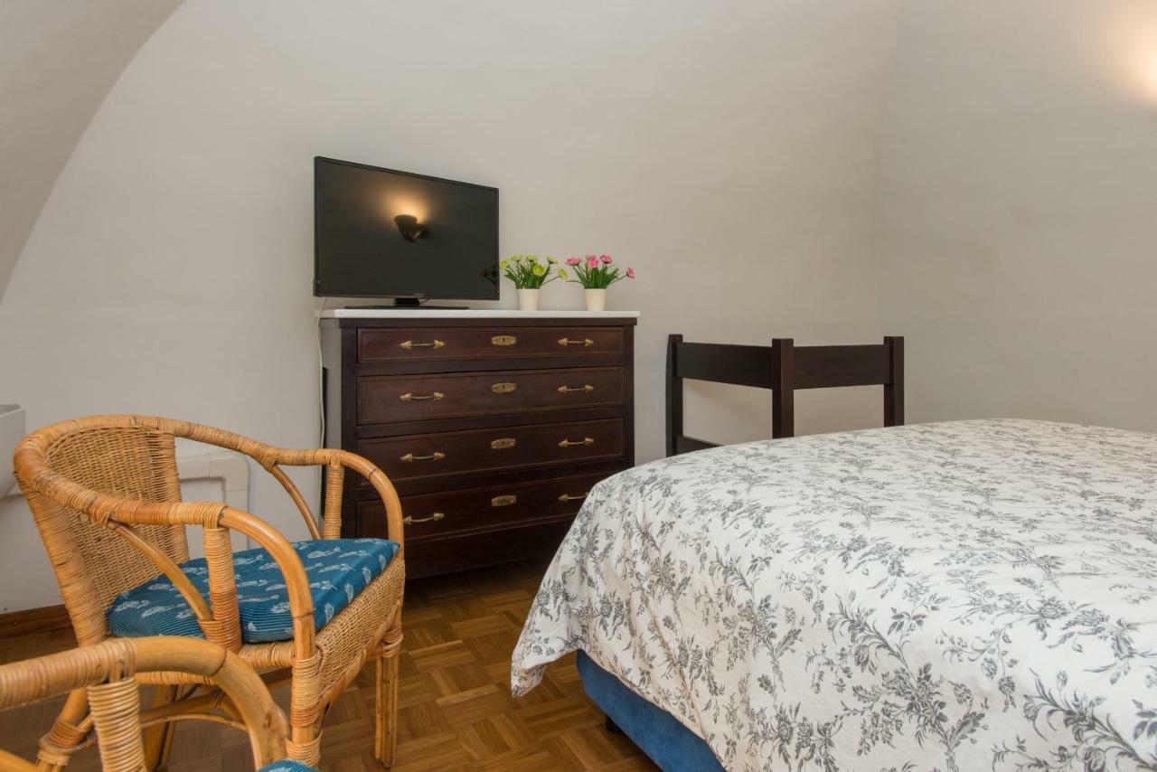 לצ'ה Il Garbino Suite And Apartment מראה חיצוני תמונה